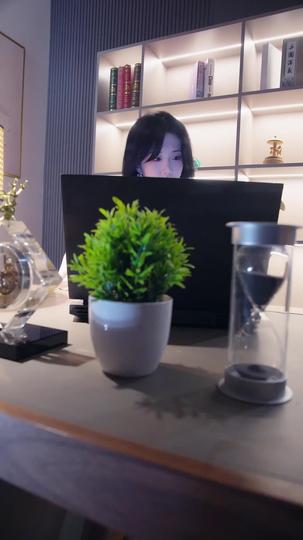 薄爺,你家小祖宗颯翻天 第8集