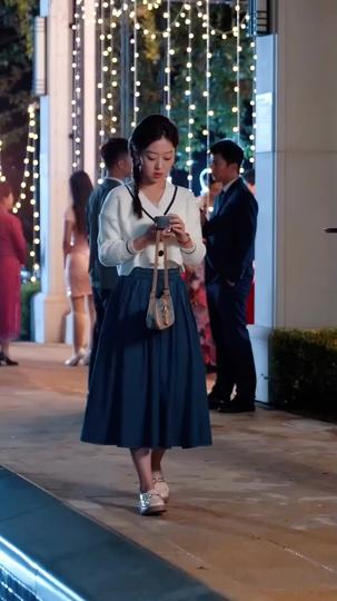 Her Crown, Not His Love Episode 6