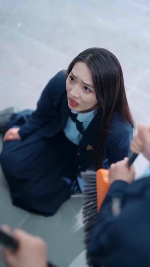 Don't Look Her in the Eyes Episode 9