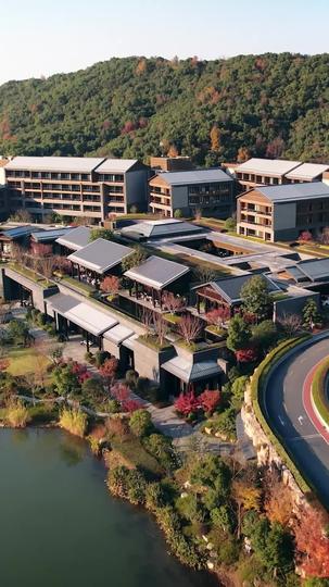 日暮青山绿渐隐 第1集