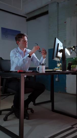 Sie nahm ihm alles, er nahm es zurück 8Folgen