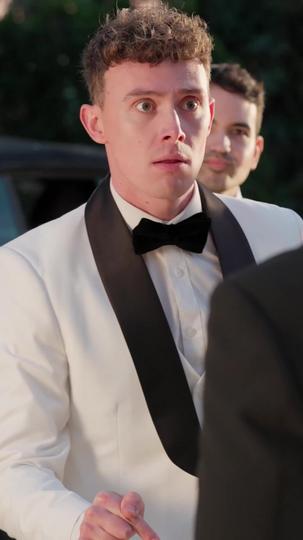 Sua Noiva Bilionária é Minha Esposa Traidora (Dublado) 8Episódio