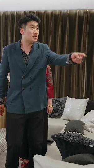 The Double Life of Mr. Yearwood Episode 2