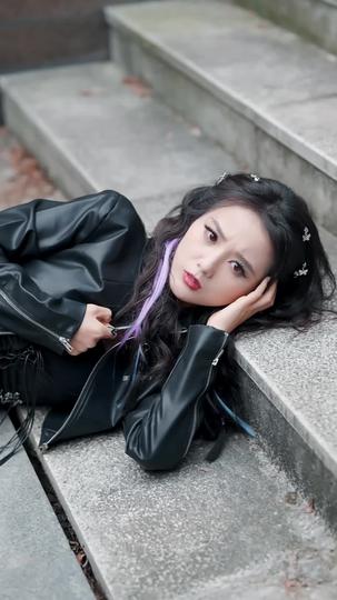 The Rebel Girl Was Actually My Mom Episode 2