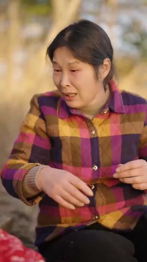 Reborn CEO: Stitching a Legacy in the '80s Episode 5