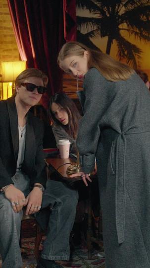 After the Divorce, the Heiress Takes It All Episode 7