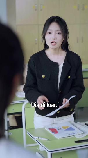 Kilau Bintang Sang Pelukis Cantik Episode 9