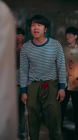 改写饥荒年:我能往返未来 第4集