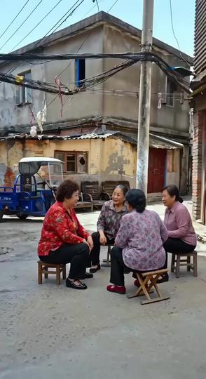 狗牌曝光,校花全家變臉 第8集