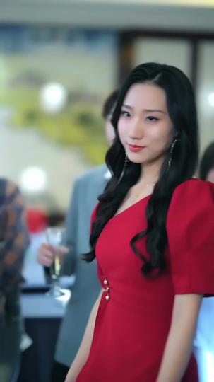 Shards of Love, Crown of Power Episode 8