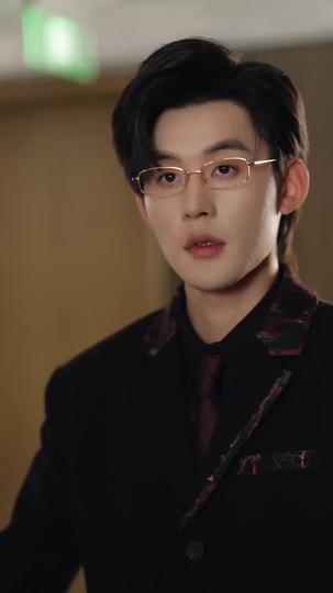 Two Broke Writers vs. the Orignial Heroine Episode 11