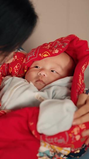 假少爷被赶回农村带妻儿逆袭 第11集