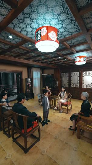 ¡Arrodíllense ante el príncipe reencarnado! Episodio 2