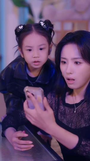 Loving the Enemy on My Bed Episode 9