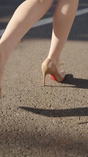 The Hero Who Walks Among Us (DUBBED) Episode 1