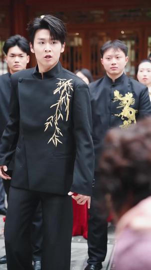 三年廢材，出山即煉獄 第8集