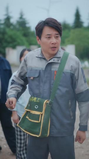 重生1995：系統逼我給員工加薪 第6集