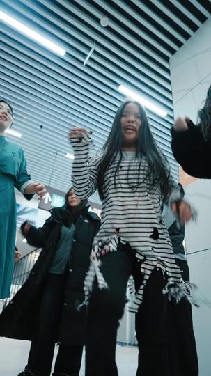 Dating the Zombie King Episode 2