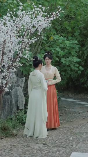 Thorns and Thrones: Her Rise Amid Shadows Episode 5