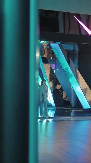 Under One Roof, Close to Your Heart Episode 6