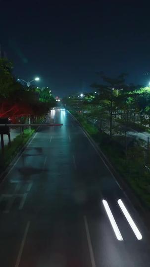 暗光下的戀人 第1集