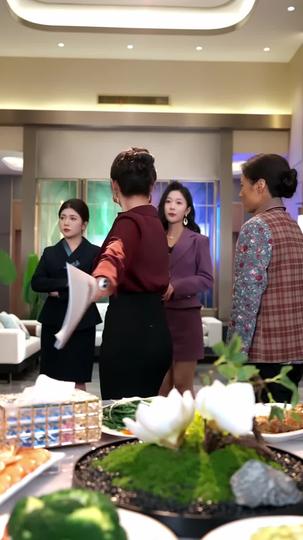 摘下你的王冠，再踩碎你 第3集