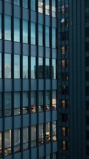 Love Me Against the Night Episode 11