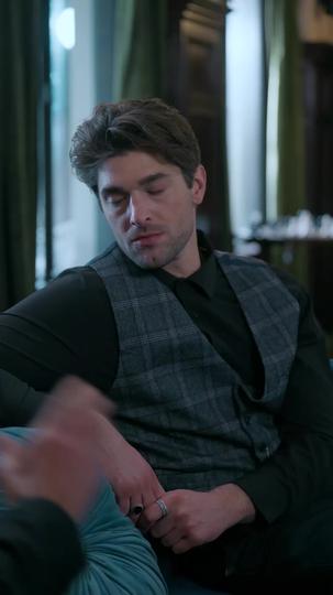 My Vampire Husband Wants to Bite Me Every Night Episode 11