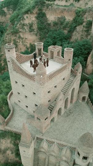 傲世猛龍 第1集