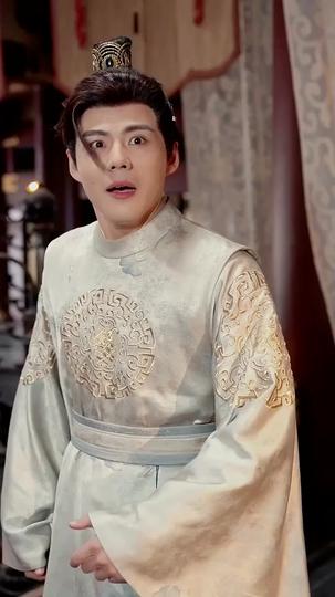 Sang Pendiri Kekaisaran Episode 9