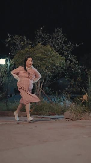 Weight Down, Heels Up, Crown On Episode 4