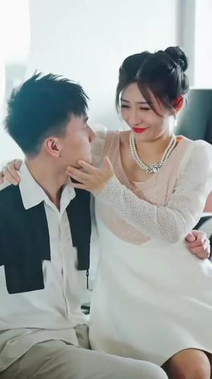 Doted On by My Ex's Uncle Episode 2