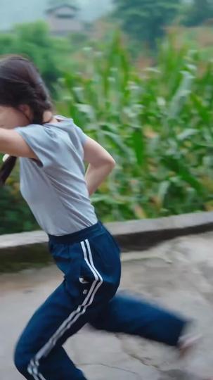 Tombak Sakti Gadis Desa Episode 4