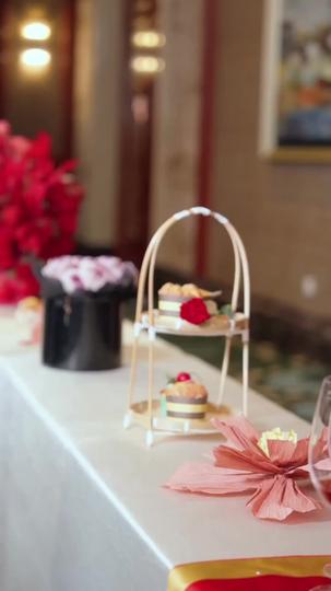 Perlakuan Istimewa dari Tiga Menantu Episode 9