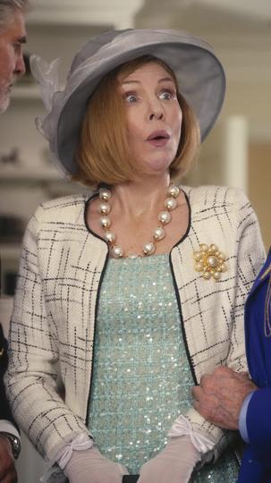 De heredera perdida a reina de la mafia Episodio 11