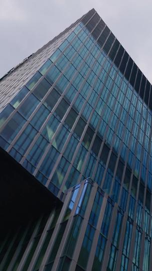 Twój mąż jest Królem Technologii Odcinek 3