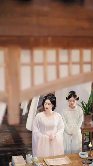 She Returns Crowned in Flames Episode 3