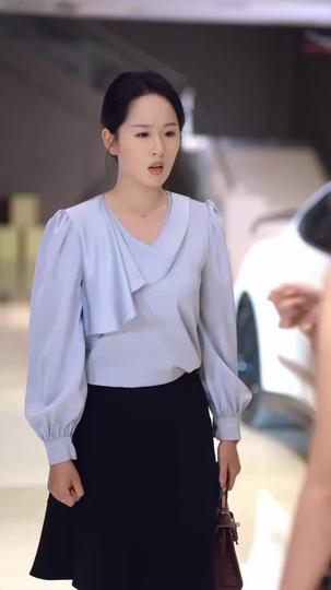 He Broke My Heart, So I Break His World Episode 5