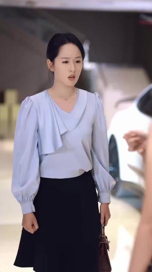 He Broke My Heart, So I Break His World Episode 5