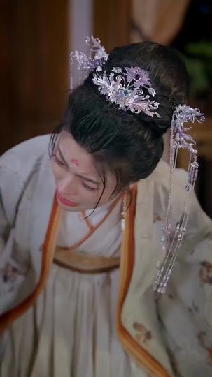 Luka Lama di Balik Gerbang Istana Episode 2