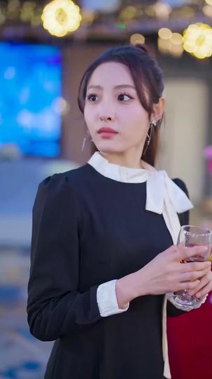 เรื่องรักกุหลาบไฟ ที่9ตอน