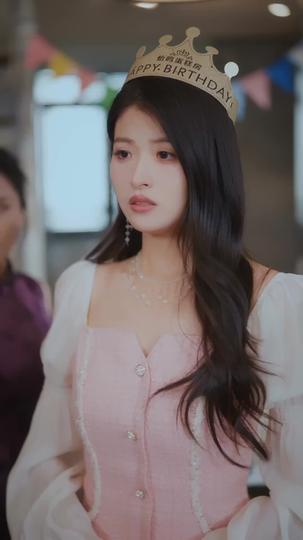 Cast Aside, Crowned Anew Episode 3