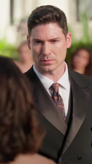 Sua Noiva Bilionária é Minha Esposa Traidora (Dublado) 9Episódio