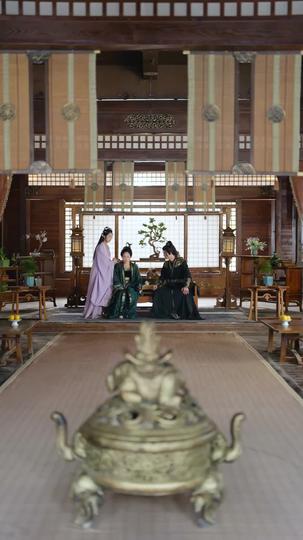 เปลวเทียนสาดส่องอาภรณ์แดง ที่4ตอน