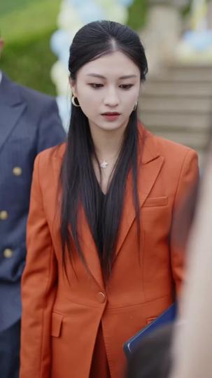 Luxe Lies: Faking the Glamour Episode 3