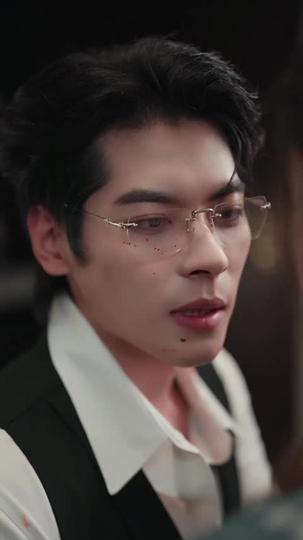 Light in the Pieces of Me Episode 7