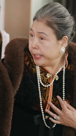 Surviving a Romantic Novel Episode 9