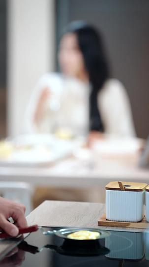 我在家长群逆风翻盘 第1集