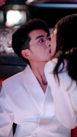 เมื่อเพลิงรักจุดประกาย ที่5ตอน