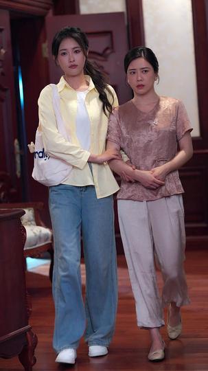 Beneath Her Ordinary Life Lies a Legend Episode 9